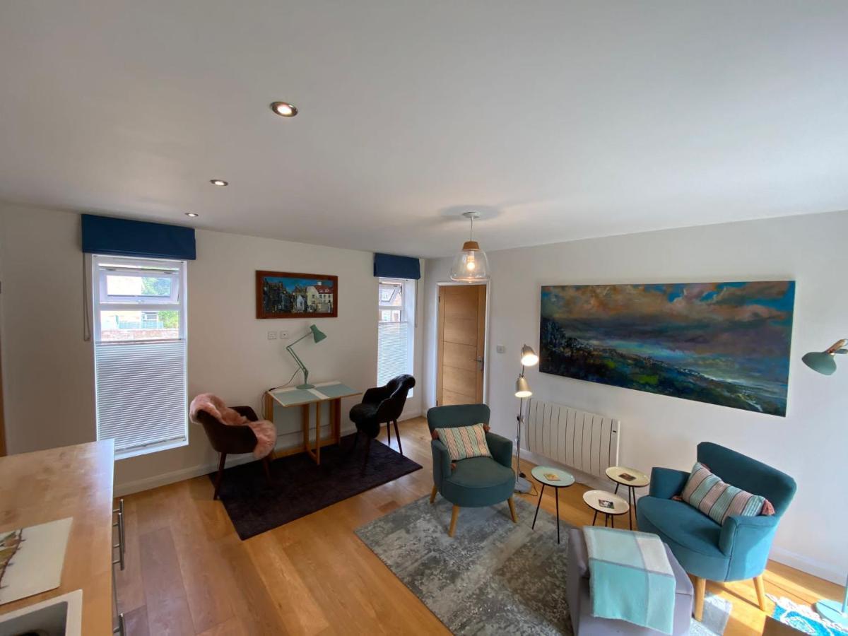 Self-contained, Ground Floor With Parking And Patio Apartment Walmer